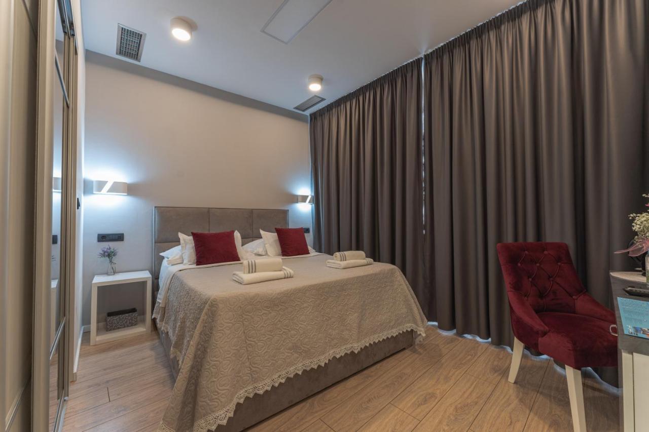 Sky & Sun Luxury Rooms With Private Parking In The Garage Zadar Eksteriør bilde