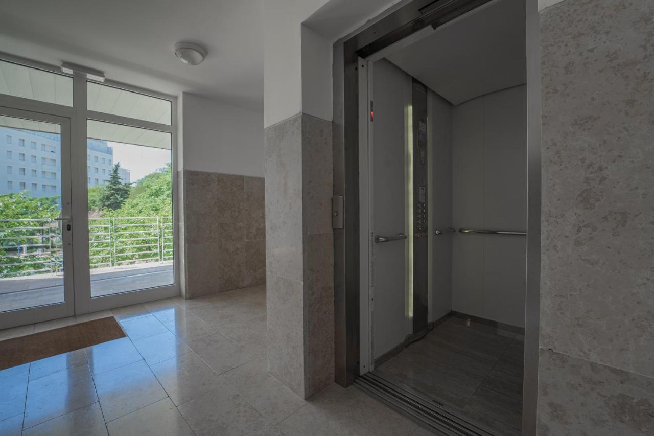 Sky & Sun Luxury Rooms With Private Parking In The Garage Zadar Eksteriør bilde