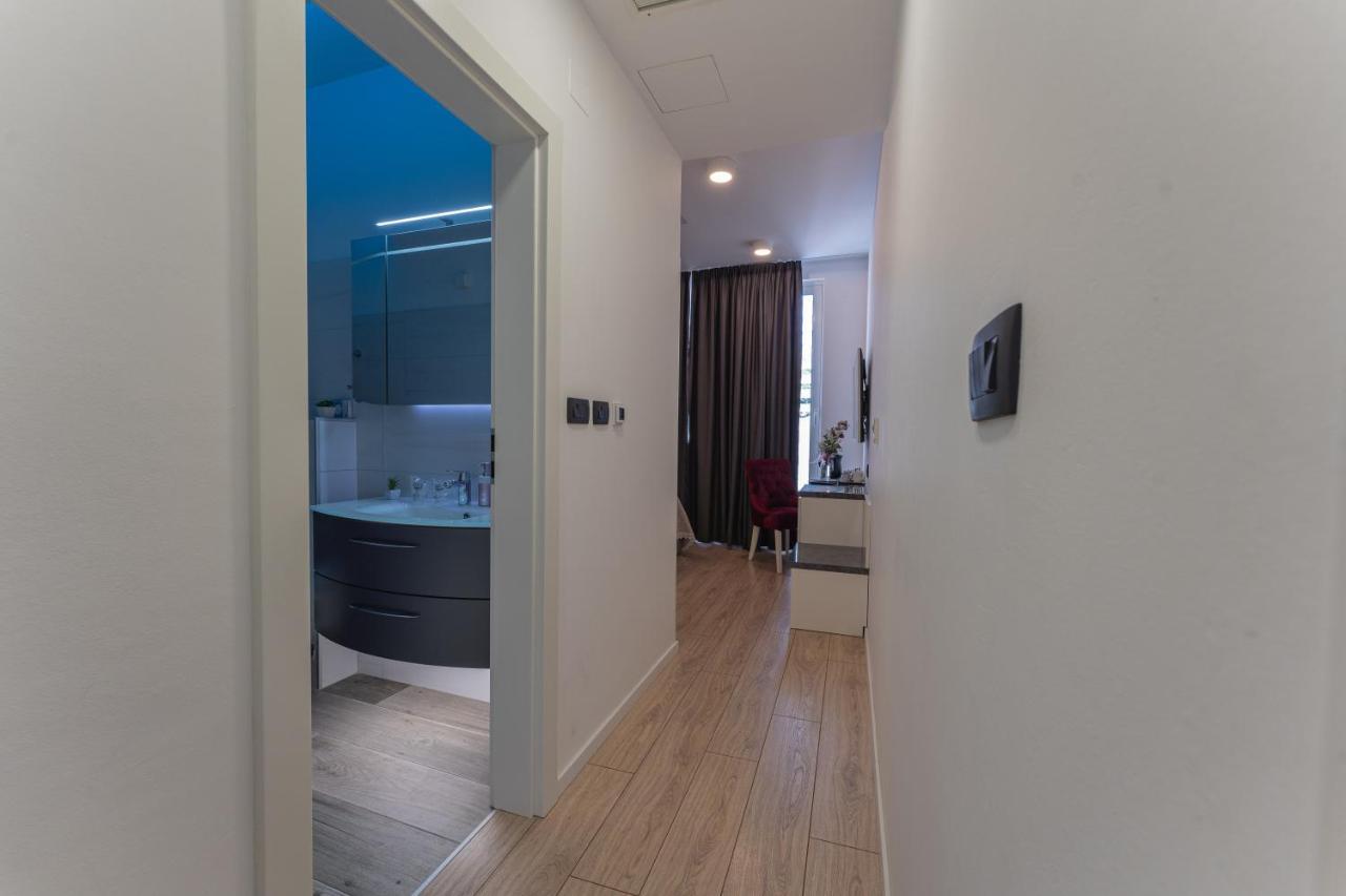 Sky & Sun Luxury Rooms With Private Parking In The Garage Zadar Eksteriør bilde